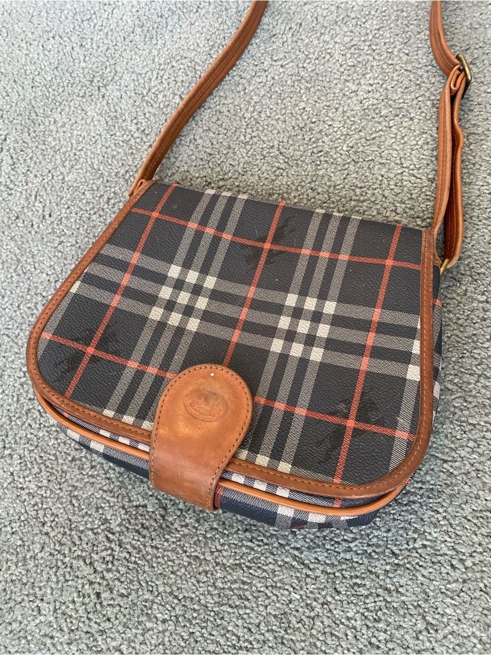 Vintage Burberry Saddle Bag (Made in England) - Picture 2 of 15